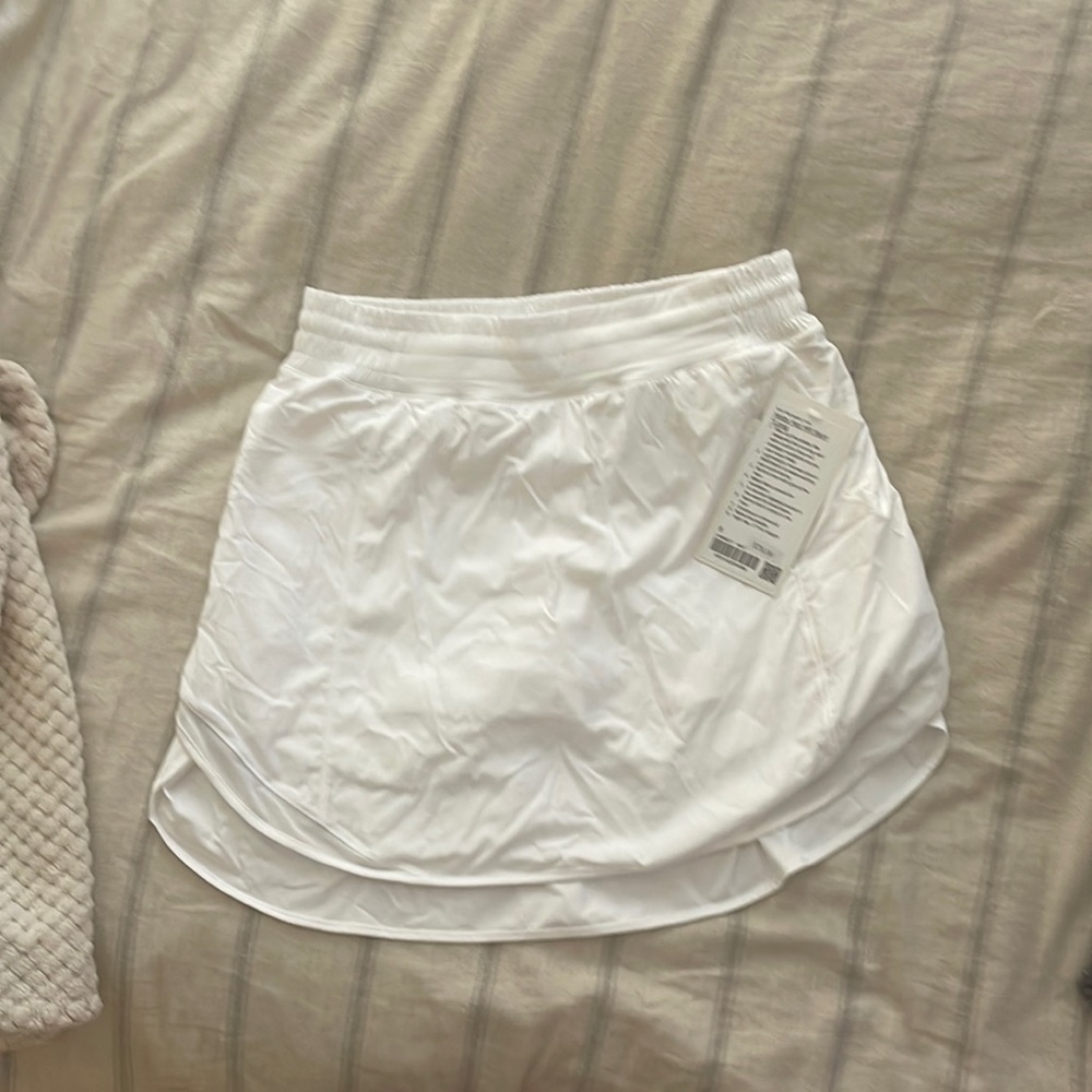 Brand New Never Worn LuLulemon Hotty Hot HR Skirt